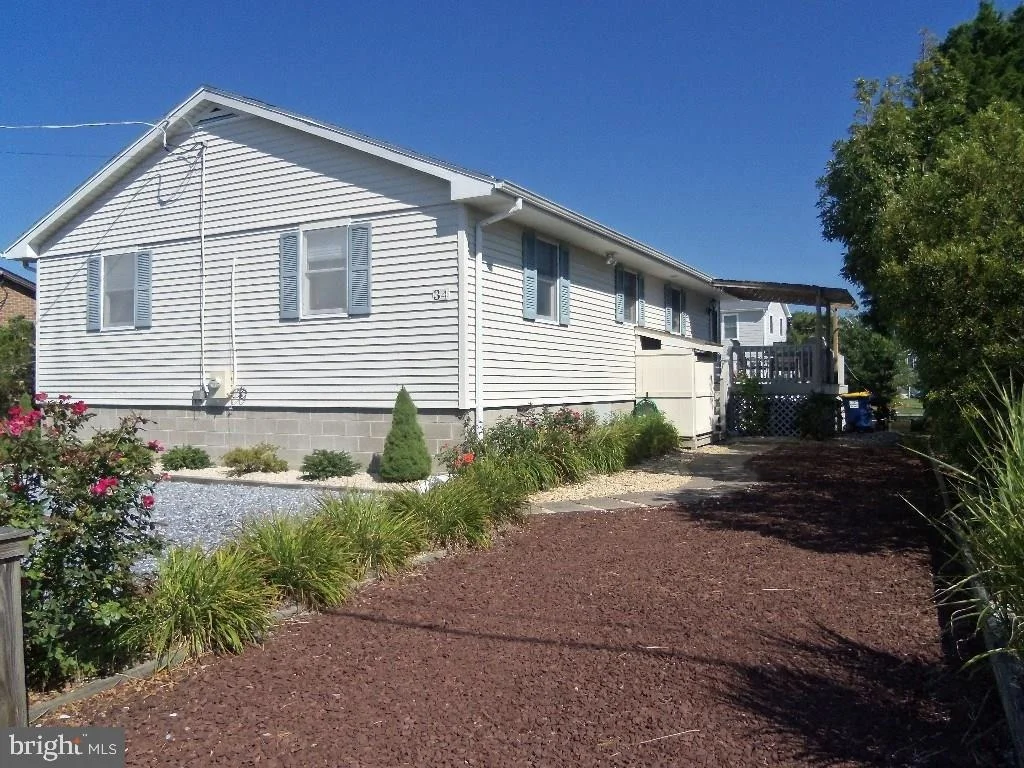 Photo of 34 BAYSIDE DRIVE