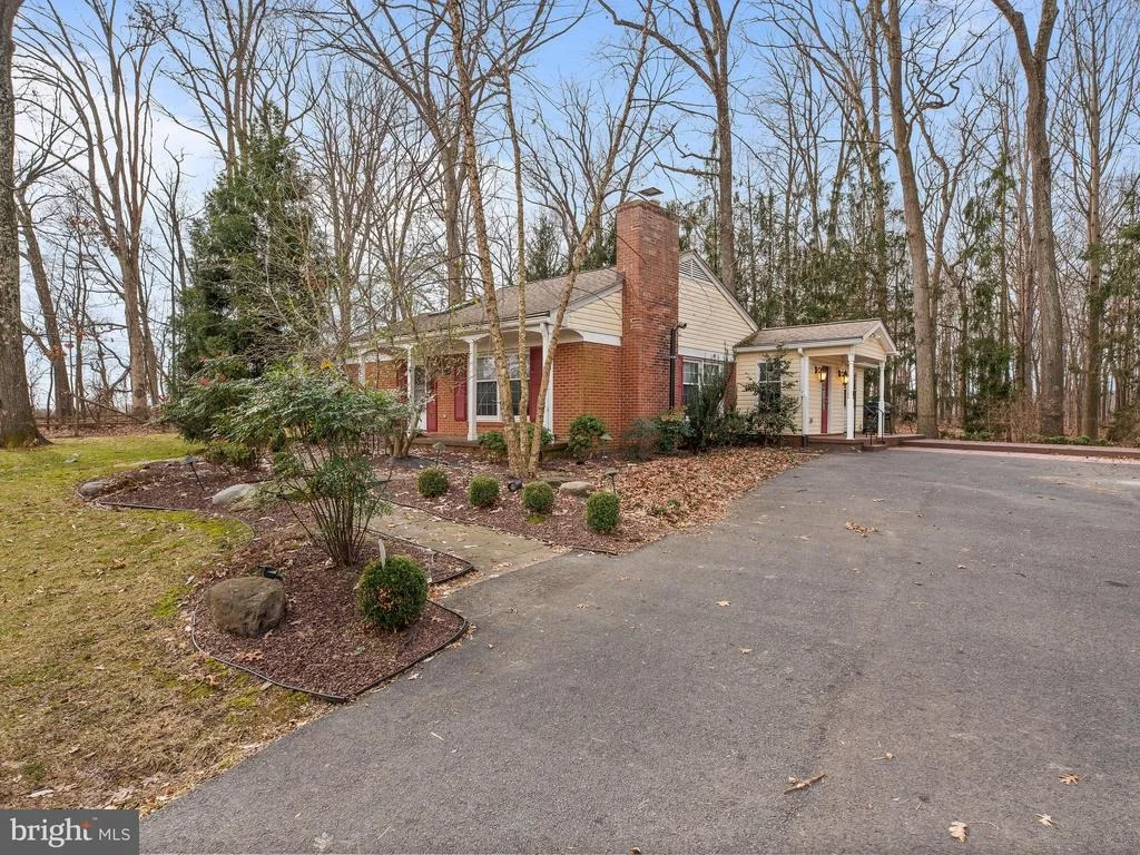 Photo of 6518 DAMASCUS ROAD
