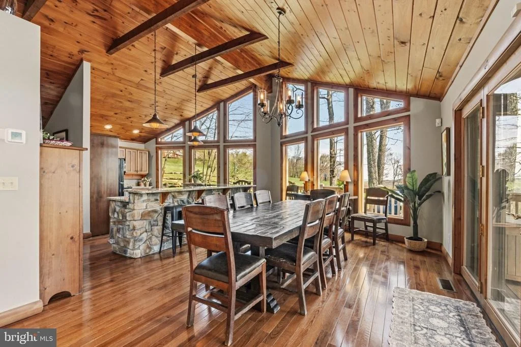 Photo of 206 HIGHLINE DRIVE