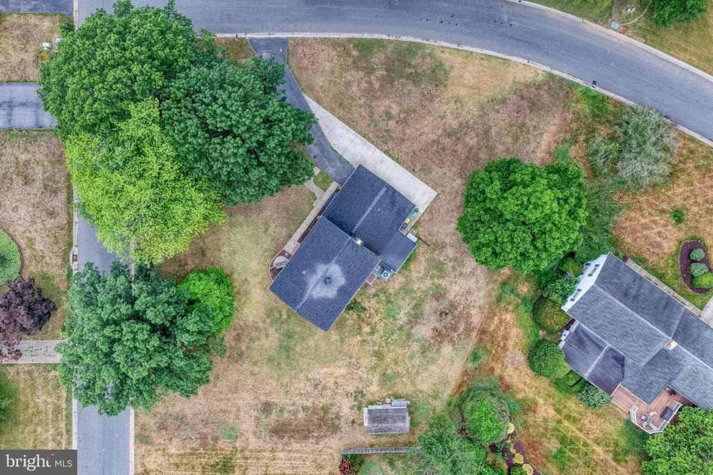 Photo of 103 S FAIRFIELD DRIVE