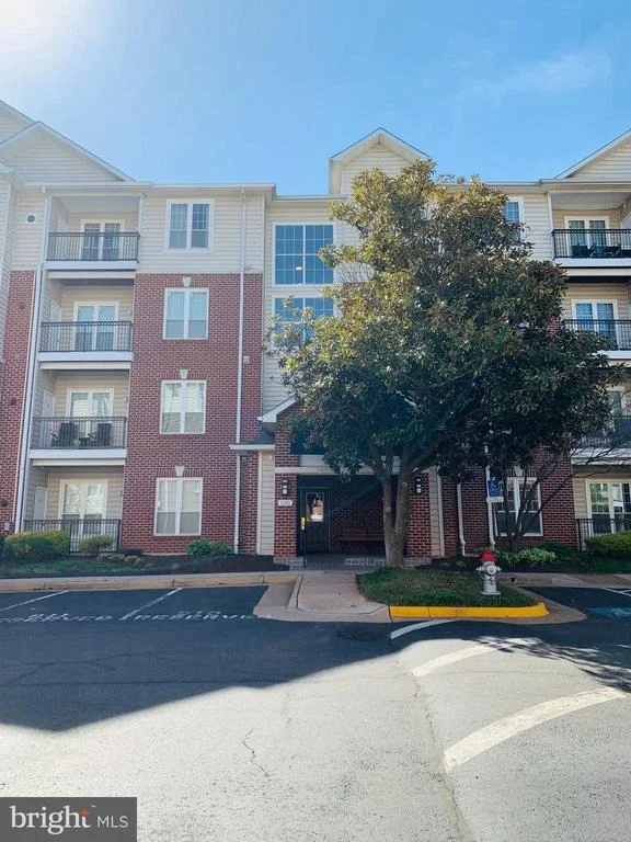 Photo of Unit 7211 at 1570 SPRING GATE DRIVE
