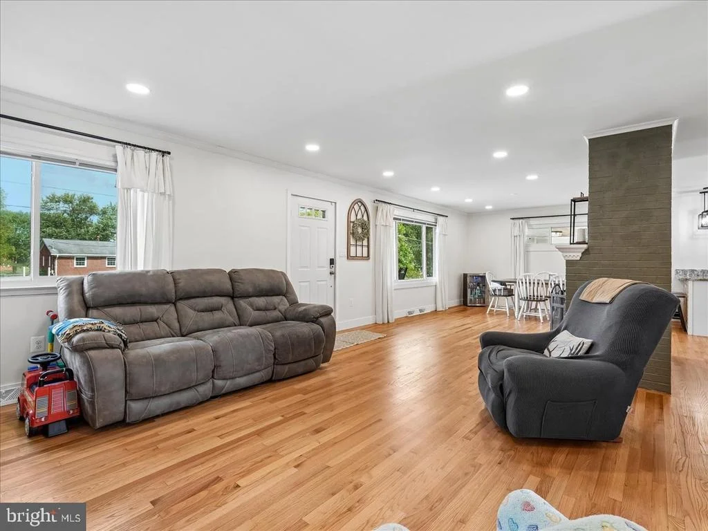 Photo of 7704 HURON DRIVE