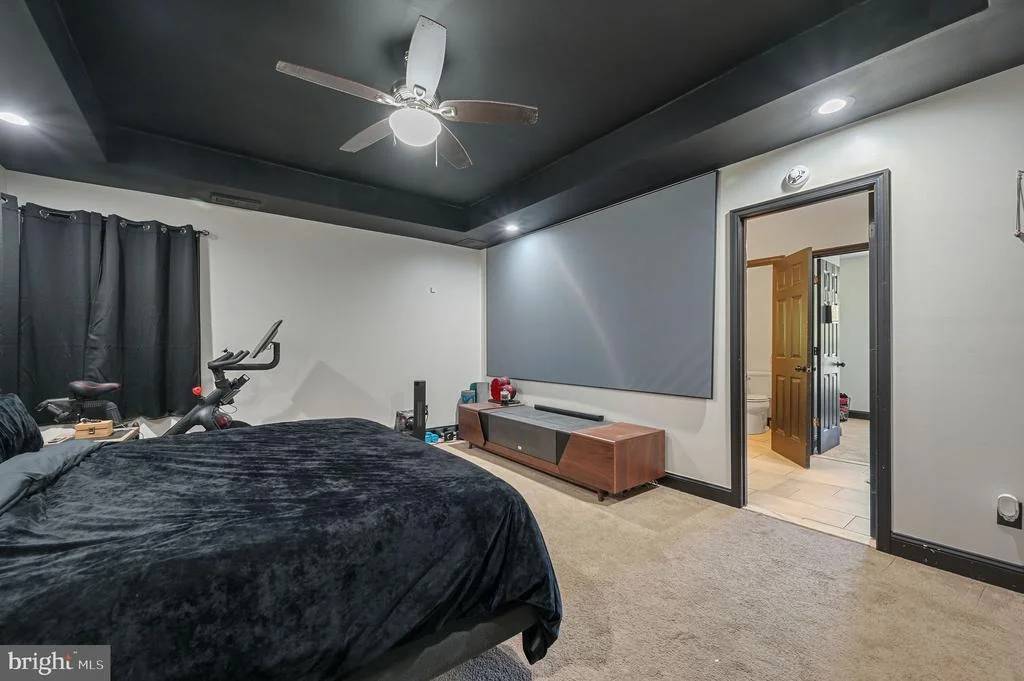 Photo of 32 RIDGEWAY CIRCLE