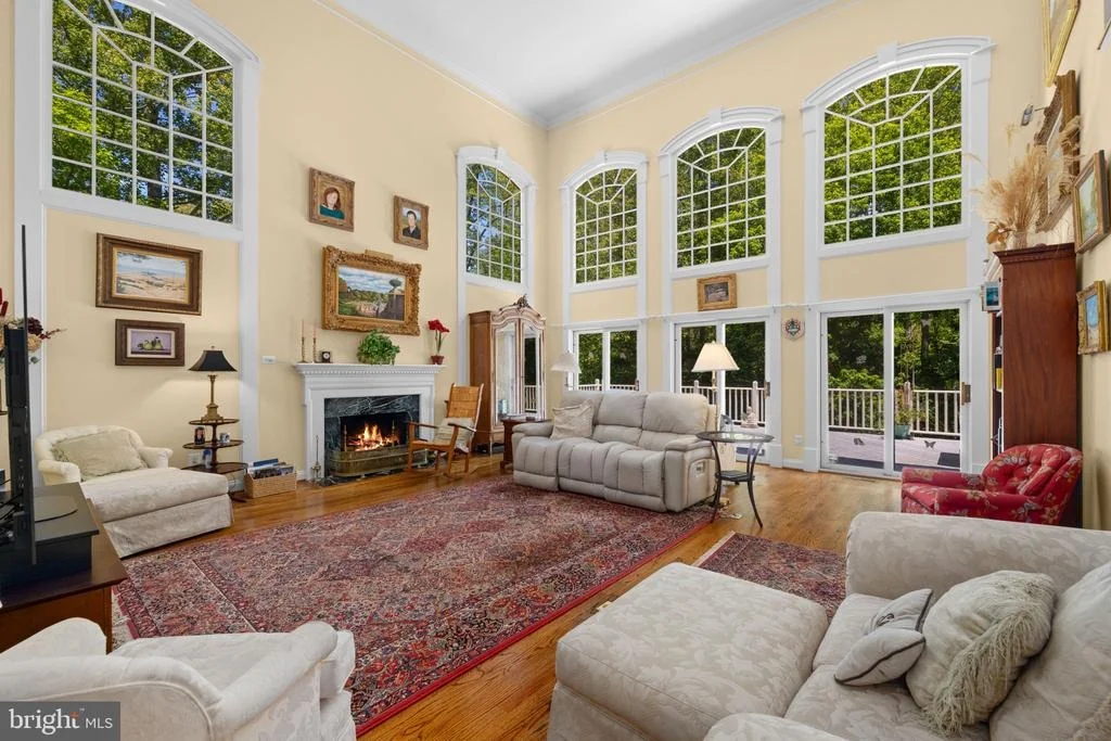 Photo of 897 CHINQUAPIN ROAD