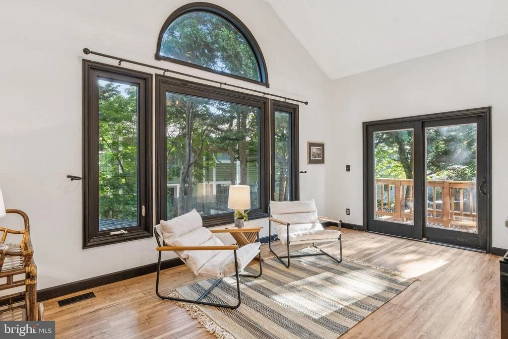 Photo of 910 LANGDON COURT