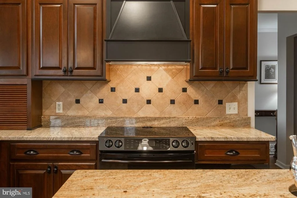 Photo of 790 SUNSET RIDGE DRIVE