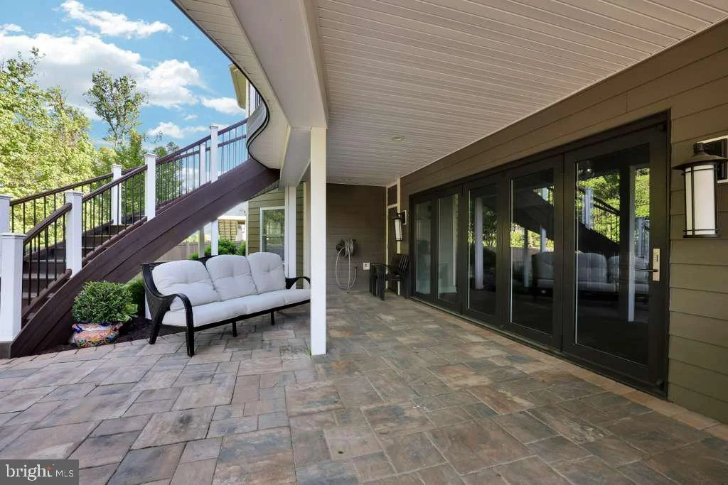 Photo of 8227 SAINT FRANCIS DRIVE