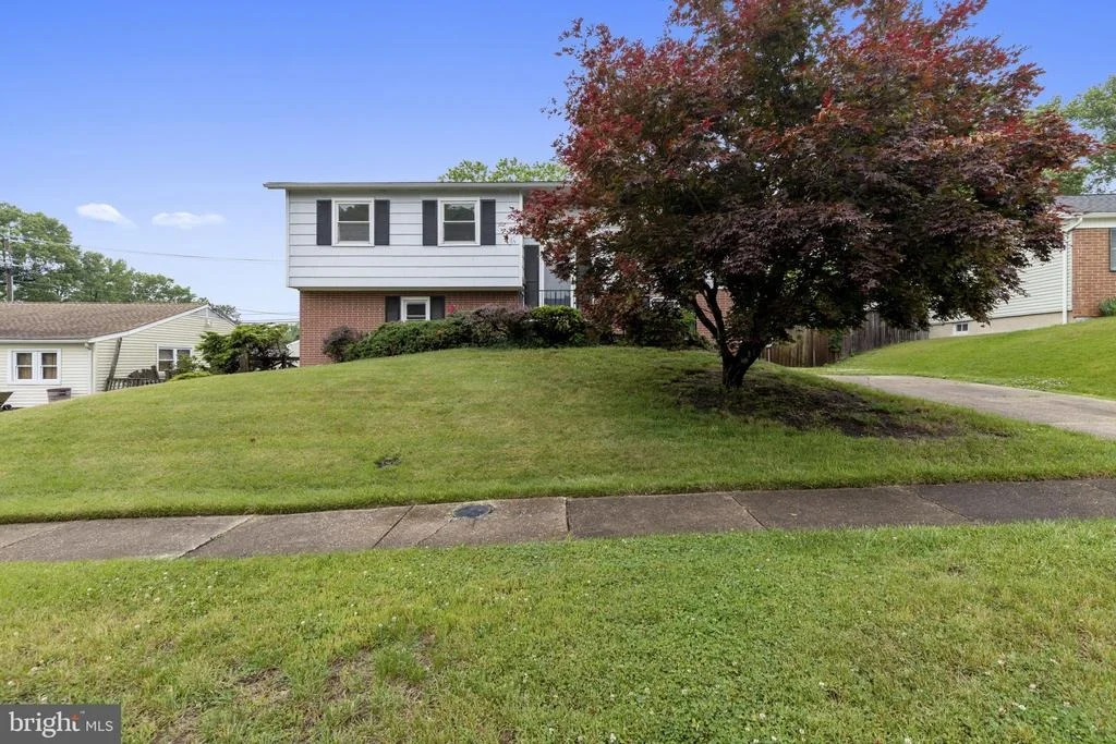Photo of 108 DURYEA DRIVE