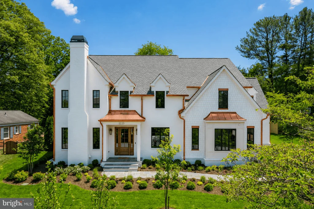 Photo of 1223 SOMERSET DRIVE