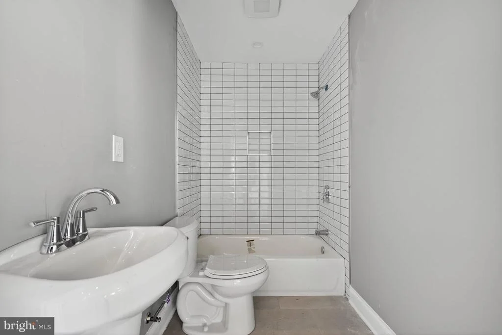 Photo of 401 LINDEN AVENUE
