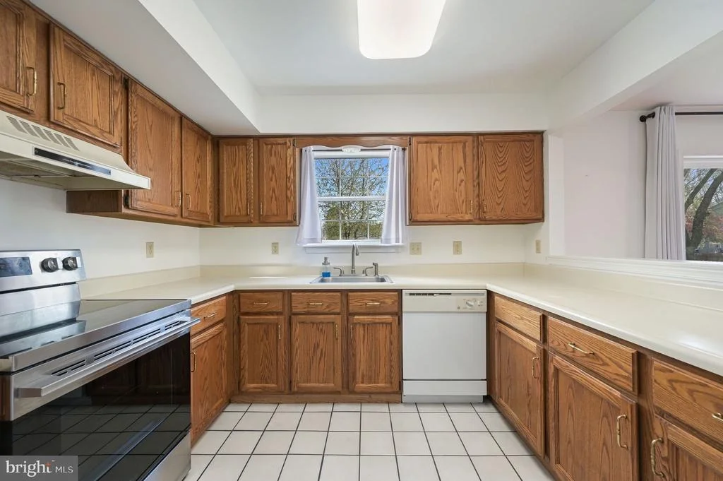 Photo of 47 GRISTMILL DRIVE