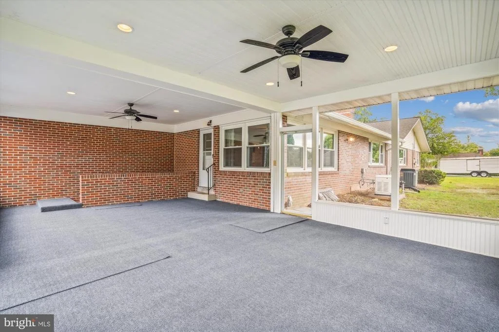 Photo of 16808 NORBROOK DRIVE