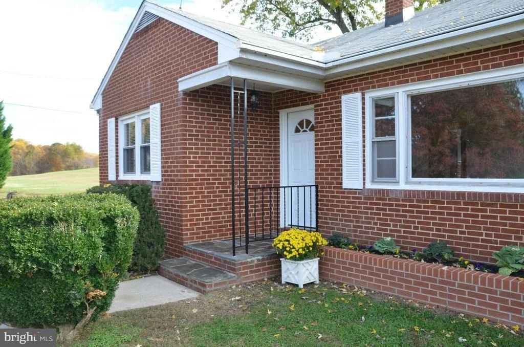 Photo of 3580 JONES ROAD
