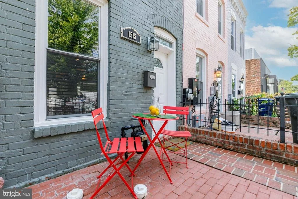 Photo of 1515 INDEPENDENCE AVENUE SE