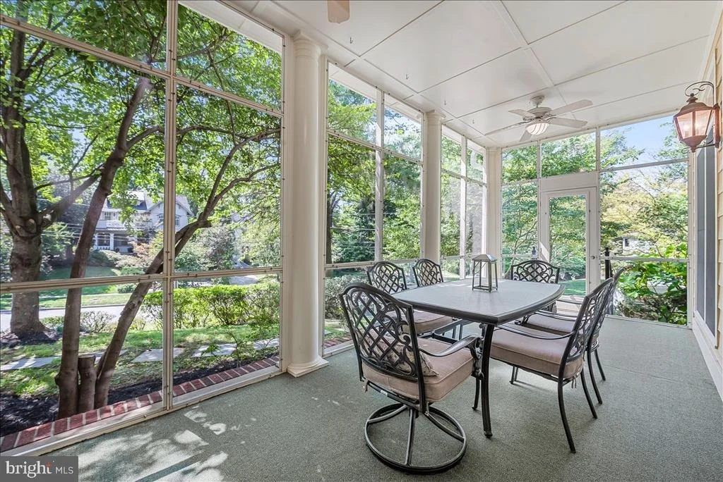 Photo of 6807 MEADOW LANE