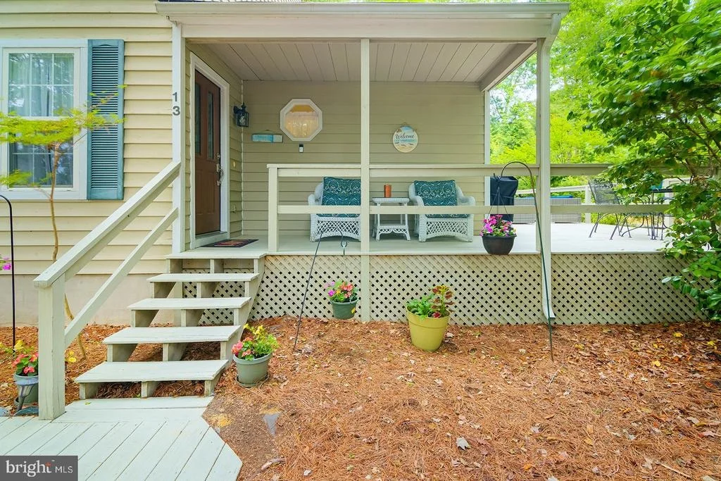 Photo of 13 COLUMBIA AVENUE