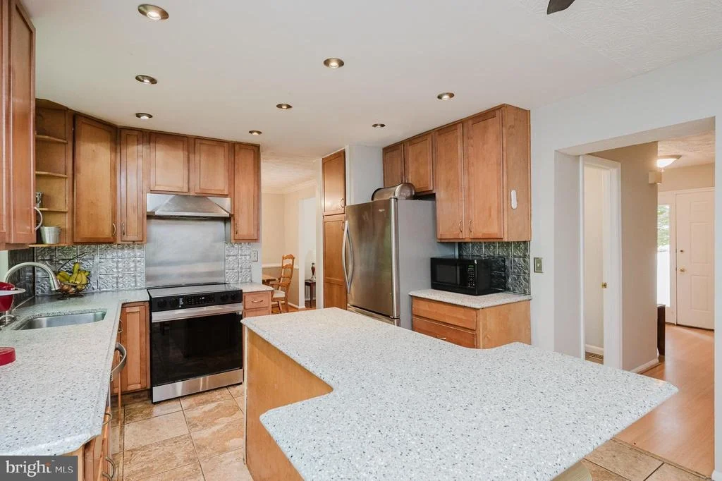 Photo of 414 ABBEY CIRCLE