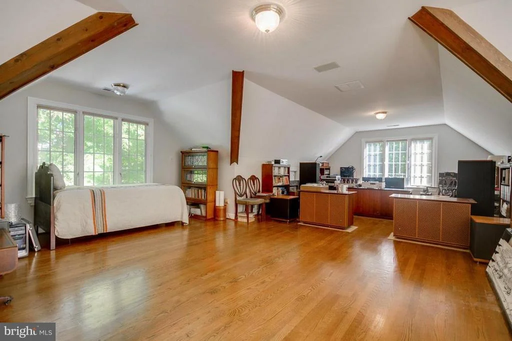 Photo of 6580 BRADDOCK ROAD