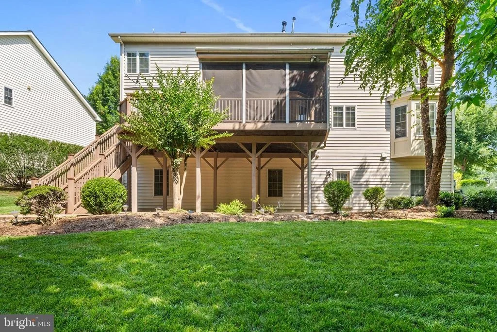 Photo of 16505 MURRAY PLACE