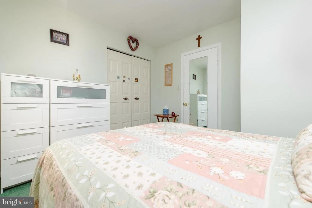 Photo of 417 NOLLMEYER ROAD