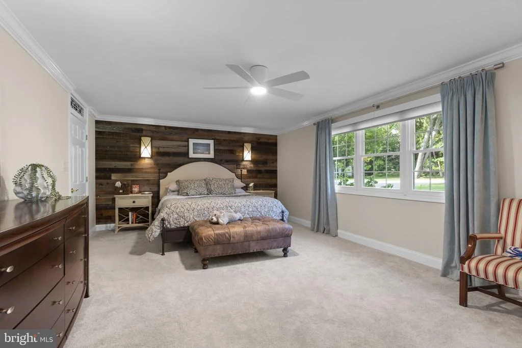 Photo of 384 EAGLE HILL ROAD