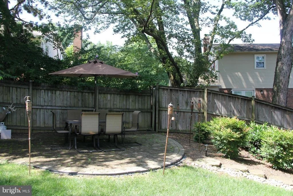 Photo of 6823 SPUR ROAD
