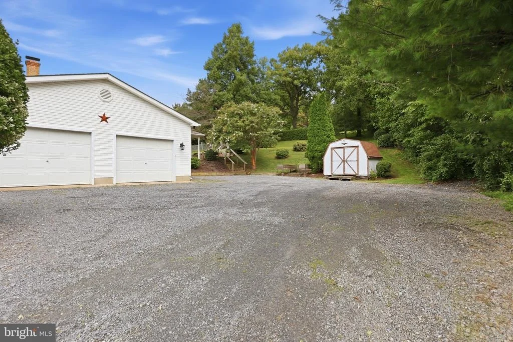 Photo of 4507 REMOUNT ROAD