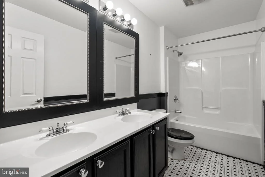 Photo of 1117 CRESTHAVEN DRIVE