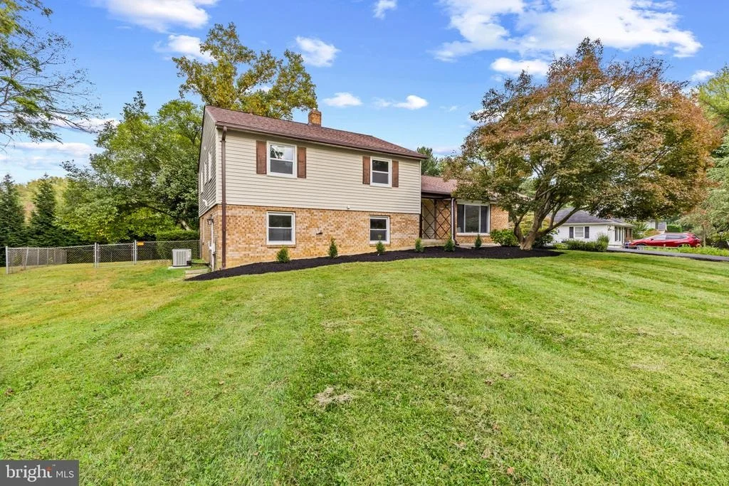 Photo of 4215 OLNEY LAYTONSVILLE ROAD