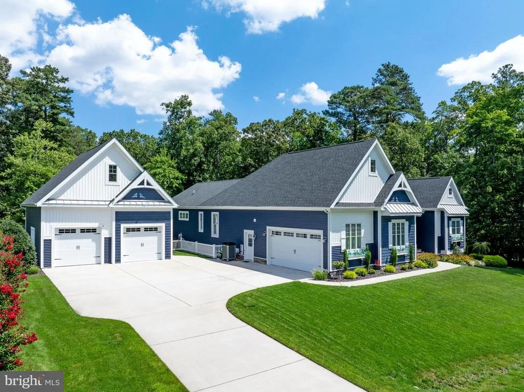 Photo of 19068 WINTERBERRY STREET
