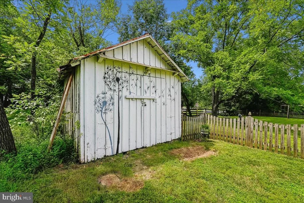 Photo of 43655 HAY ROAD