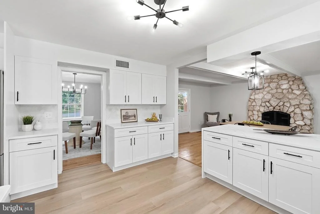 Photo of 28405 HONEYSUCKLE DRIVE