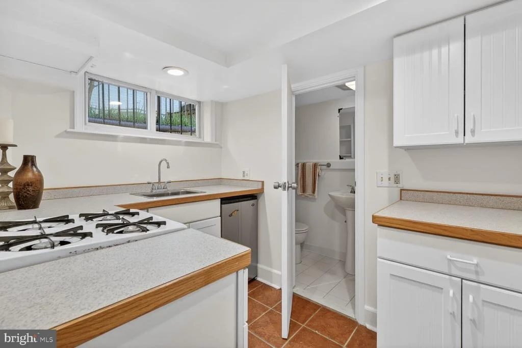 Photo of 4425 P STREET NW