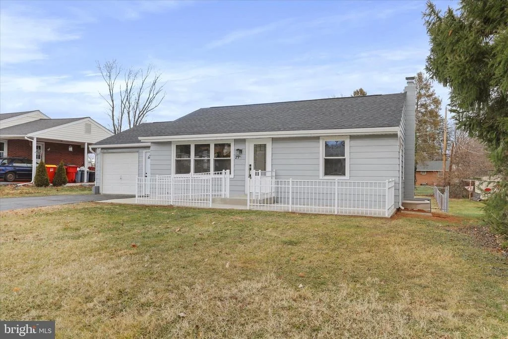 Photo of 27 HARVARD ROAD
