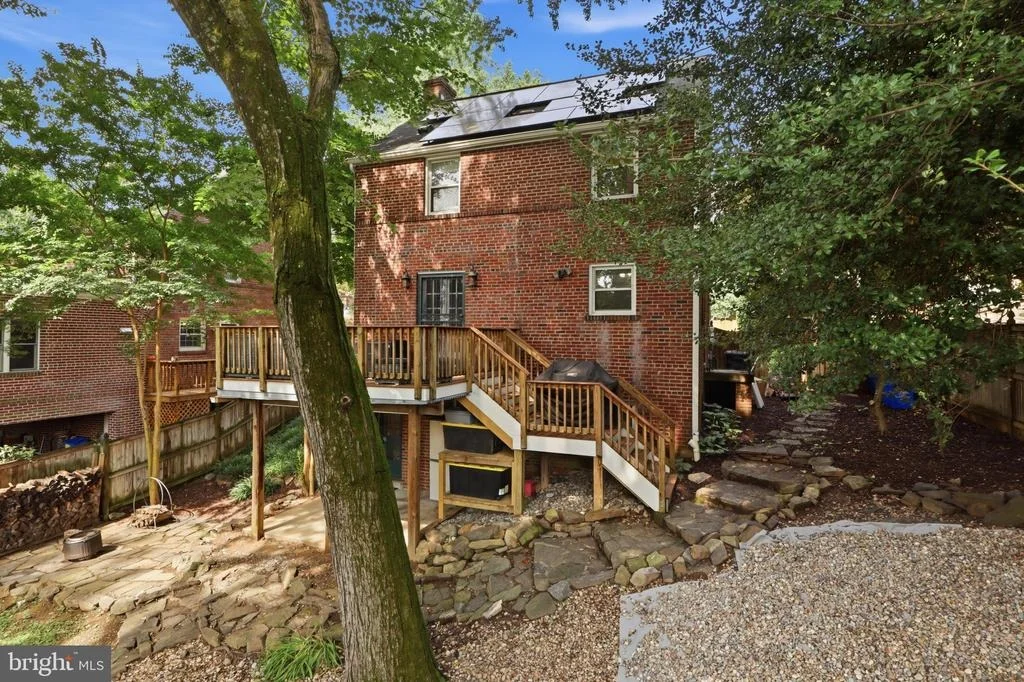 Photo of 10211 SUTHERLAND ROAD