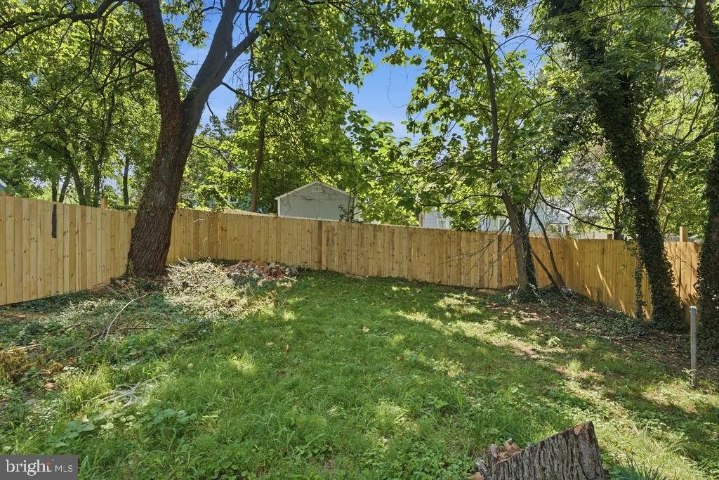 Photo of 5807 DADE STREET