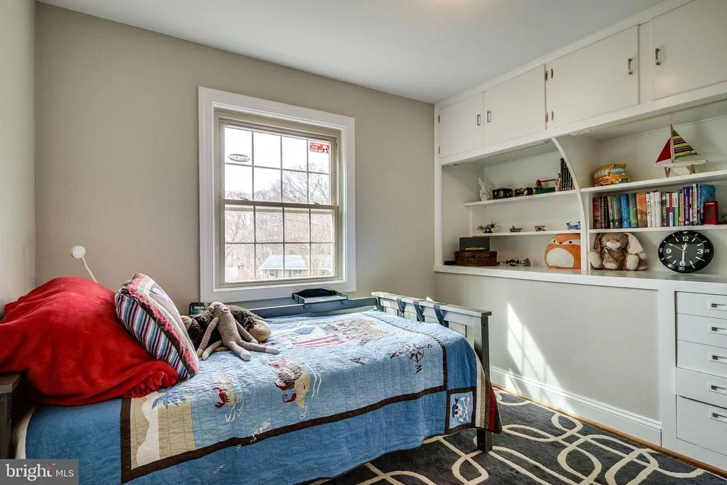 Photo of 919 JUNIPER PLACE