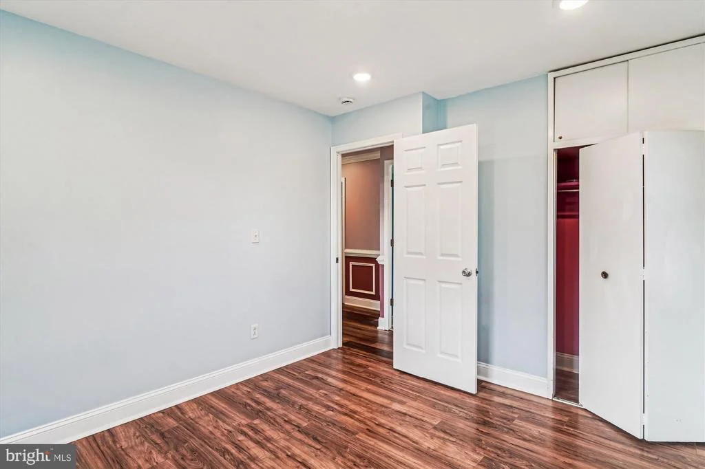 Photo of 417 WHITE OAK PLACE