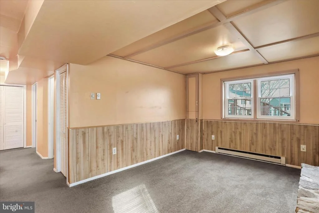 Photo of 267 LONGFORD DRIVE