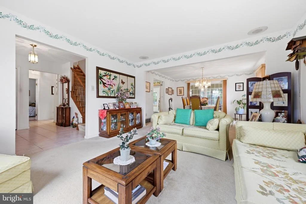 Photo of 1 MOSS VIEW LANE