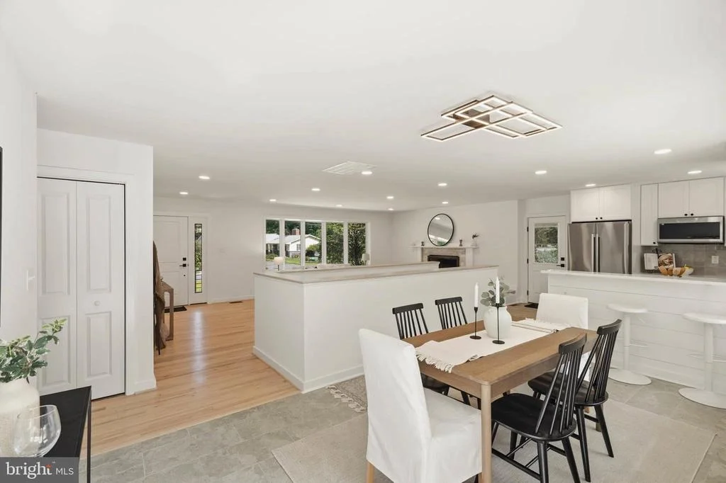 Photo of 109 SUNSET DRIVE