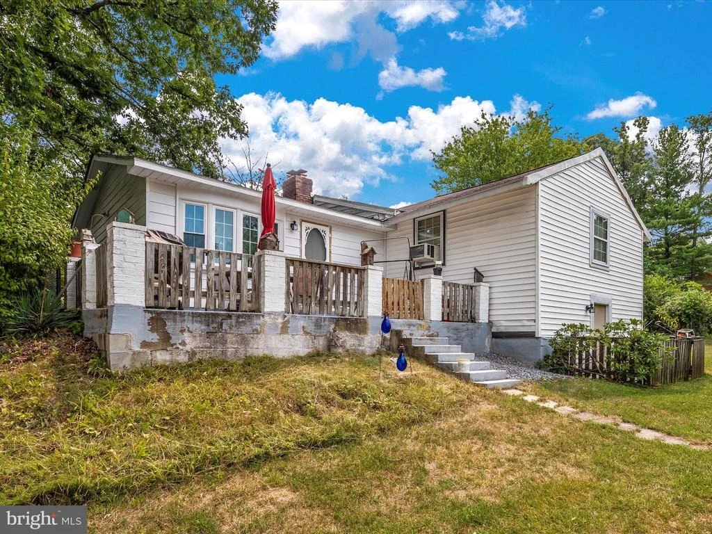 Photo of 7120 LINGANORE ROAD