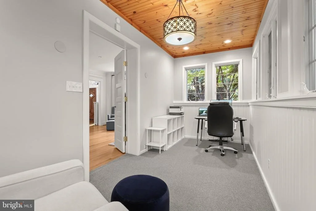 Photo of 210 NORTHFIELD PLACE