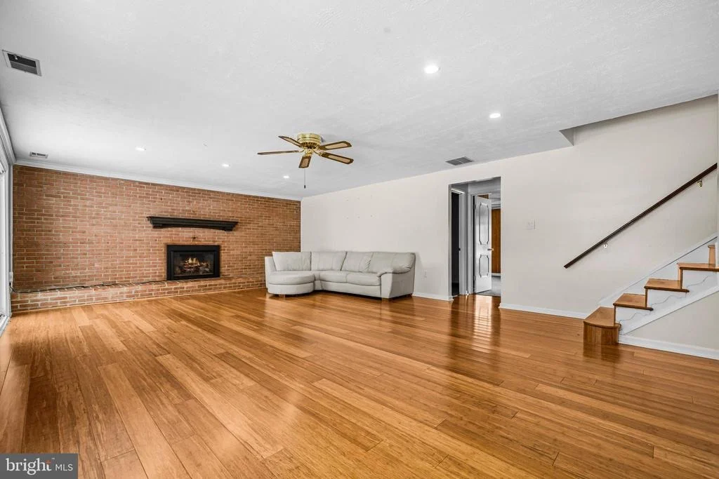 Photo of 6102 GALLERY STREET