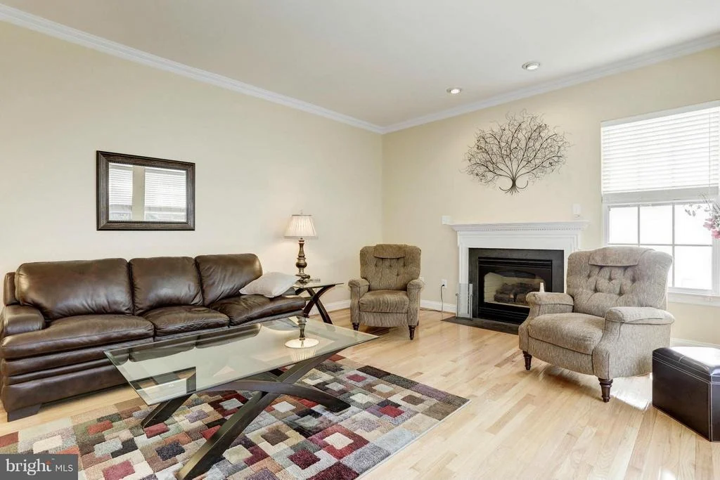 Photo of 4824 BROOM DRIVE