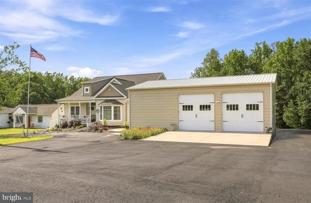 Photo of 9820 PRATTS DRIVE