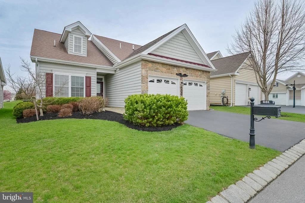 Photo of 631 THOREAU DRIVE