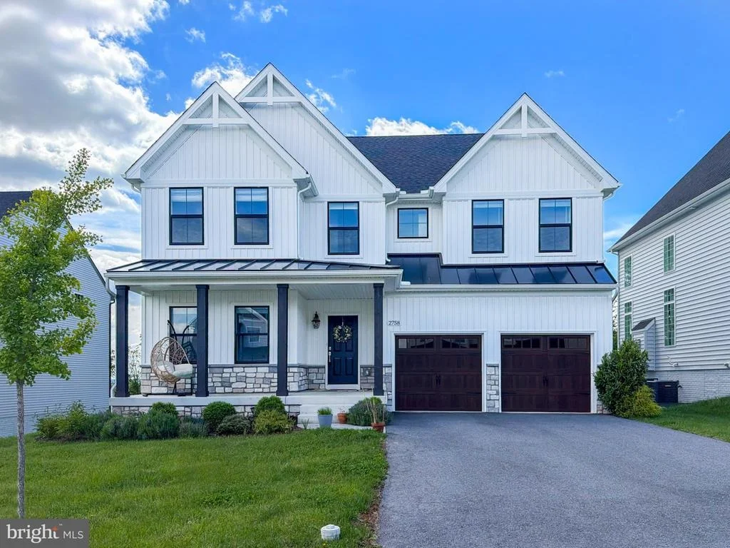 Photo of 2758 HILLFIELD DRIVE