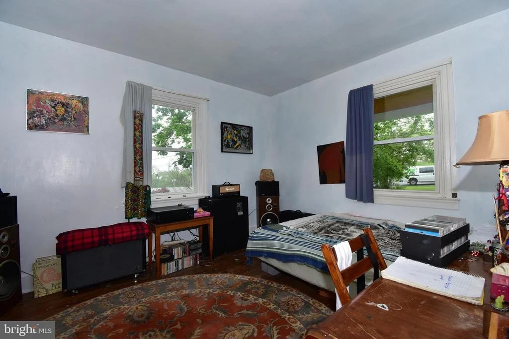 Photo of 5244 WATERLOO ROAD