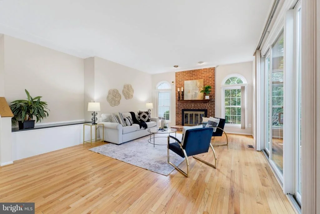 Photo of 7827 BELLEFLOWER DRIVE